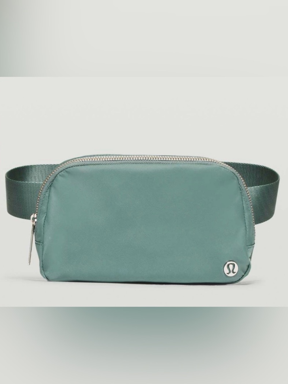 Lululemon Everywhere Belt Bag 1L
Tidewater Teal